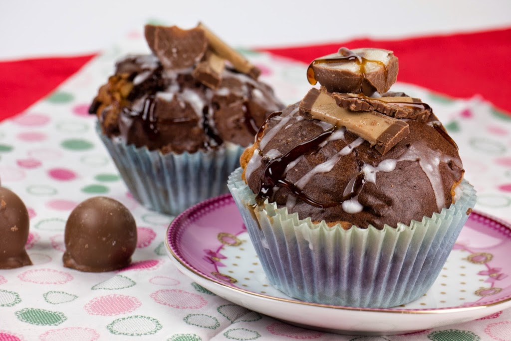 Mozartkugel-Muffins mit schokoladigem Marmorkuchen-Teig