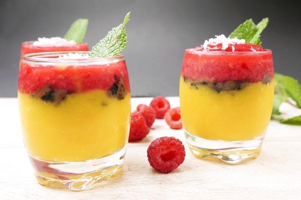 Rezept Frucht-Gazpacho mit Mango, Himbeeren und Heidelbeeren