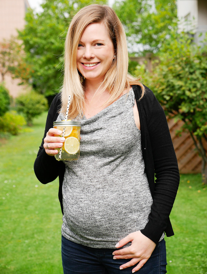 Gesundes Trinken in der Schwangerschaft - Mineralwasser mit Zitrusfrüchten