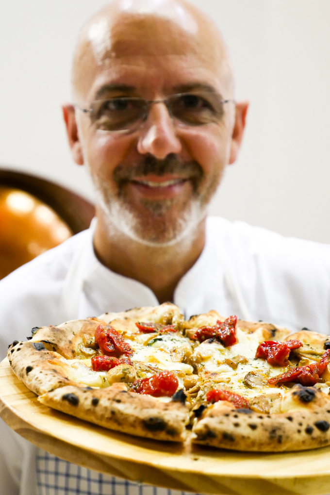 Franco Pepe mit seiner Pizza Profumo del Matese