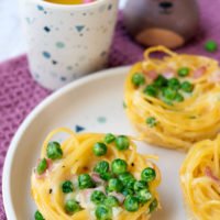 Spaghetti-Muffins mit Erbsen und Schinken aus der Muffinform