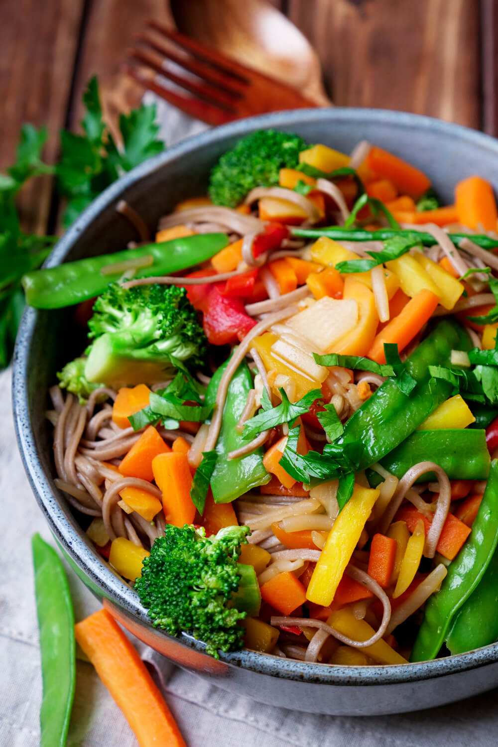 Wok-Nudeln mit Gemüse – asiatisch und ganz schnell