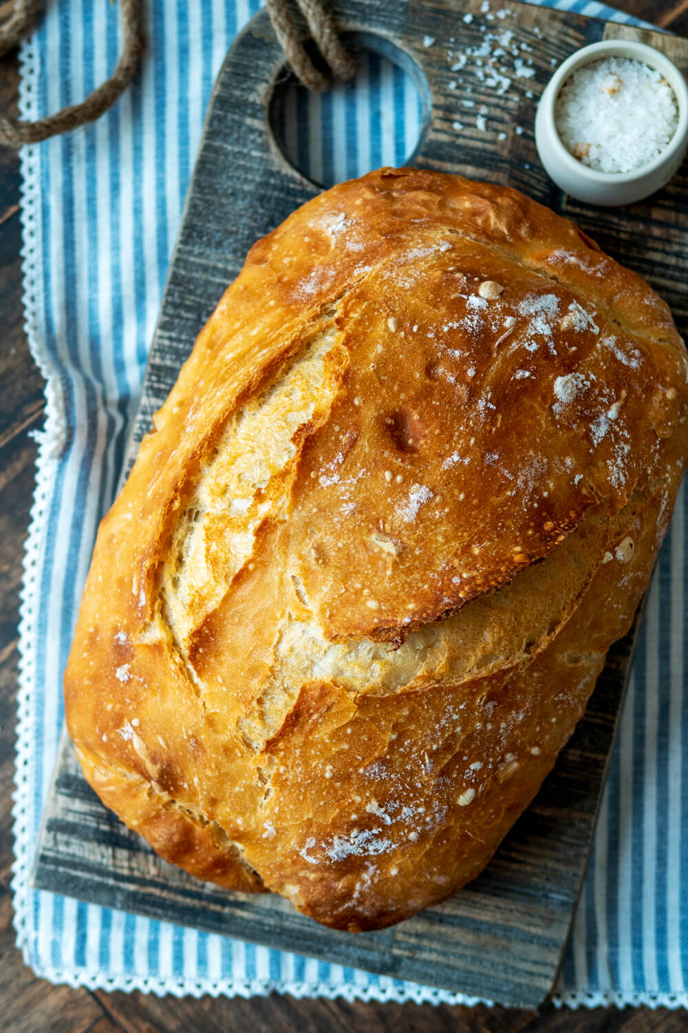Schnelles Brot mit Trockenhefe backen - einfaches Rezept