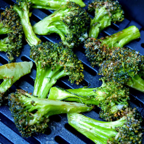 Brokkoli aus der Heißluftfritteuse