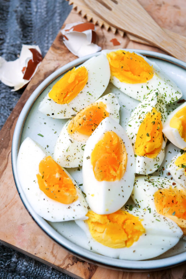 Hartgekochte Eier aus der Heißluftfritteuse