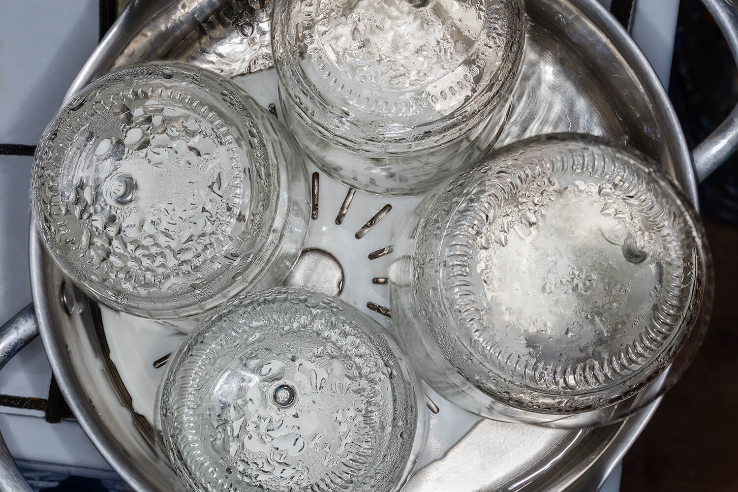 Gläser sterilisieren – beste Methoden im Vergleich