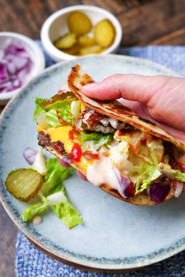 Smashed Burger Tacos mit Hackfleisch